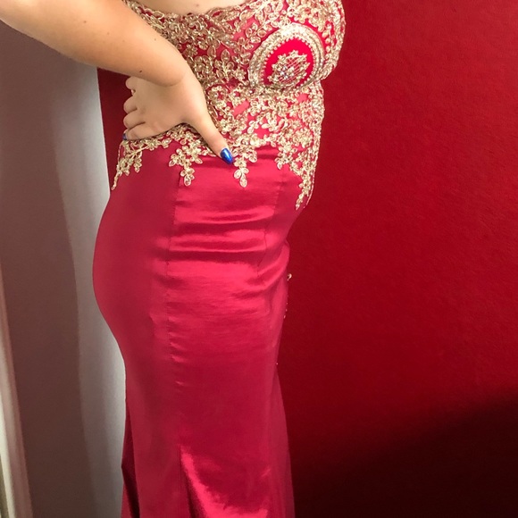 Red and gold 1 shoulder mermaid prom dress - Picture 4 of 8